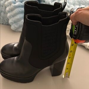 Michael Kors Black Heeled Boots Sleek Chelsea Design